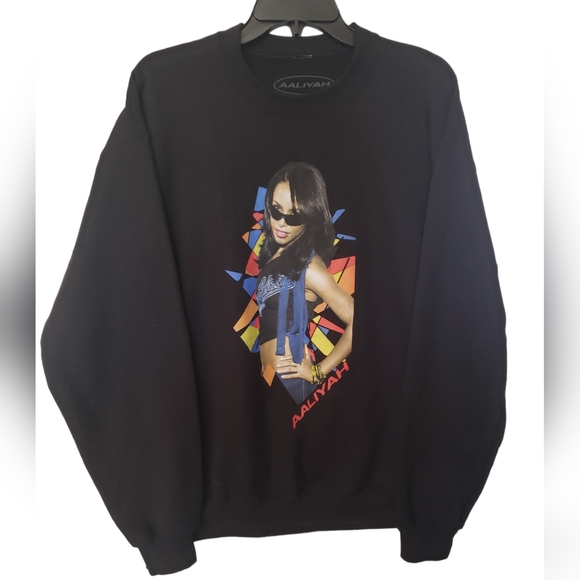 Aaliyah Merch Vintage Black Crewneck w/Graphic EUC Size S/M - Picture 1 of 5